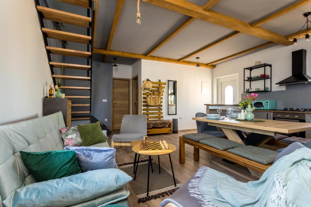 Villa Adastra มาลินสกา ภายนอก รูปภาพ